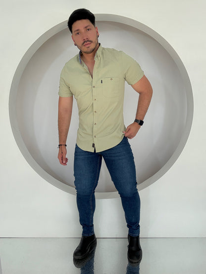 Camisa Manga Corta Solo Fondo Verde Manzana